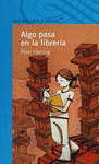 ALGO PASA EN LA LIBRERIA