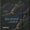 LUZ PROPIA. UN LIBRO SOBRE SERES QUE BRILLAN