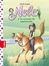 NELE Y LA CLASE DE EQUITACION